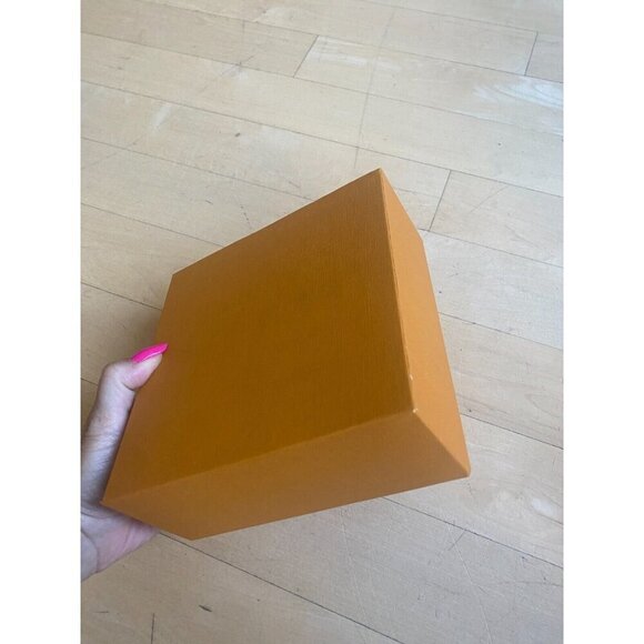 Louis Vuitton Empty Box storage includes dustbag ribbon - Picture 4 of 4